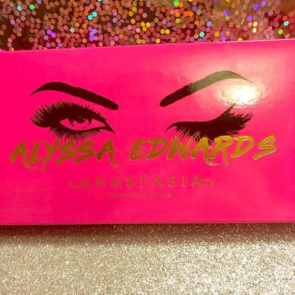 BNIB! Anastasia BH X Alyssa Edwards Eyeshadow 🎨 - Picture 2 of 8